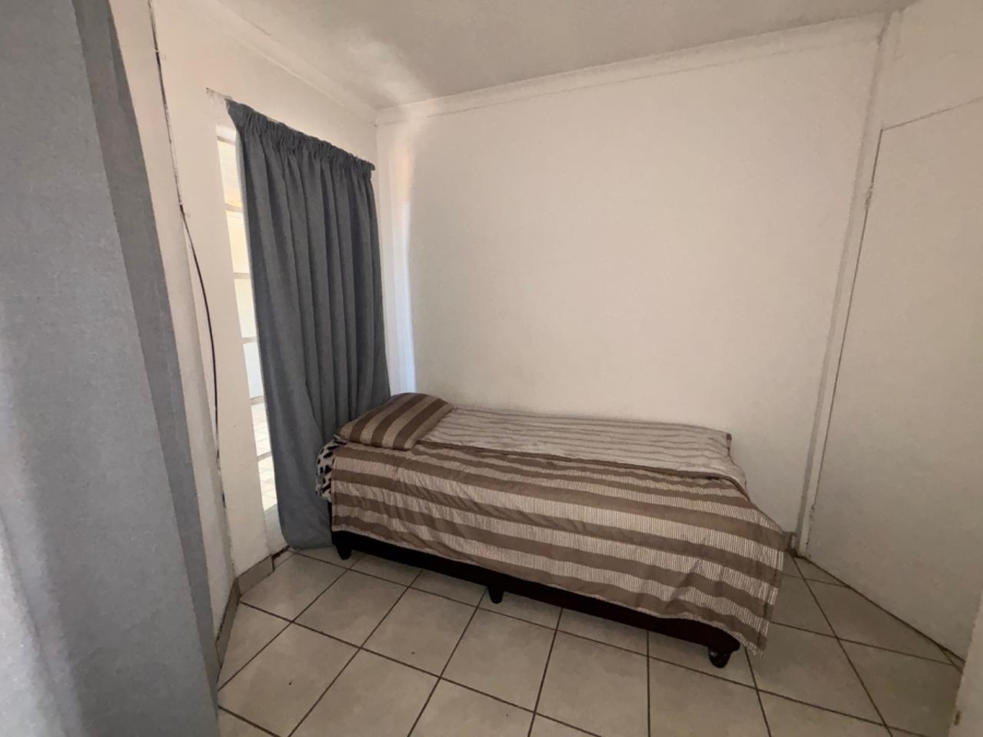 5 Bedroom Property for Sale in Willows Free State